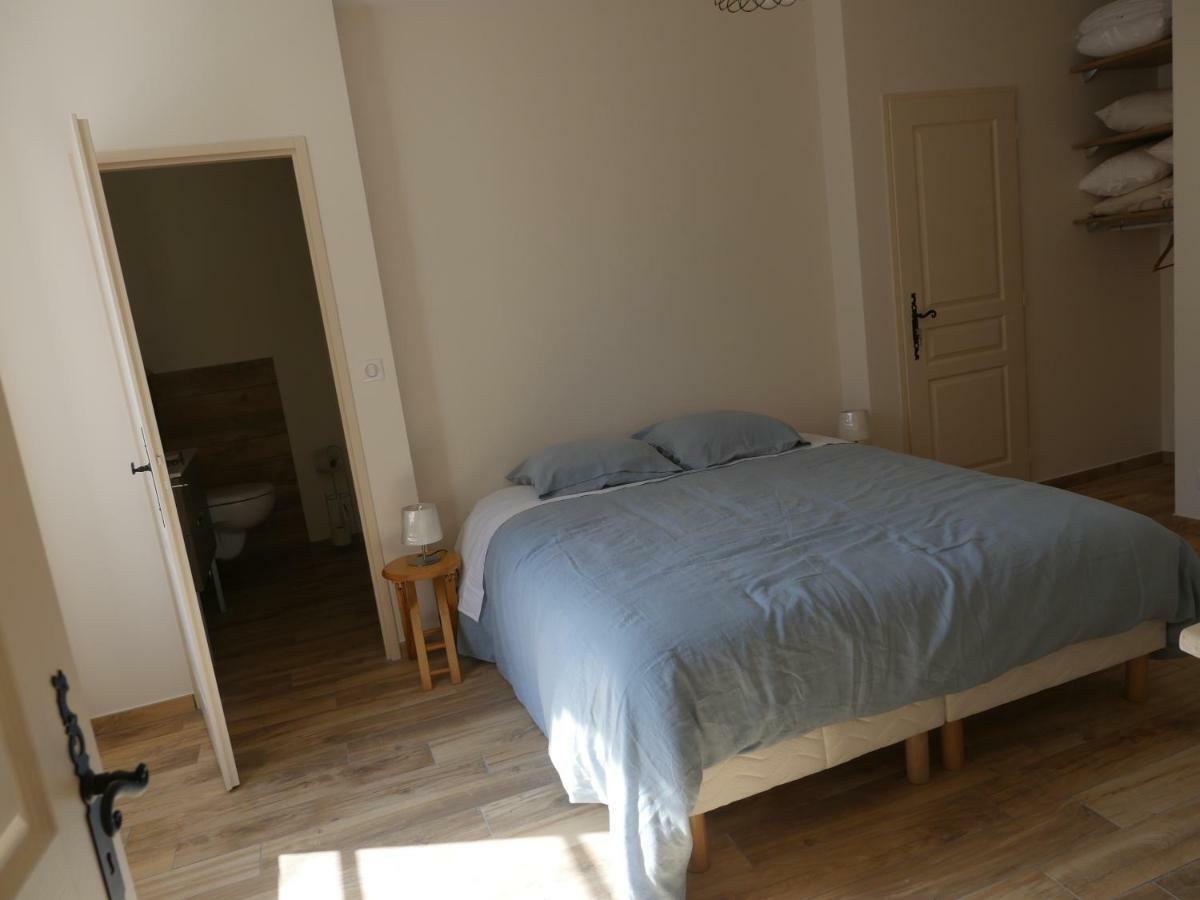 La Demeure D'Aiglepierre Apartment Bagian luar foto